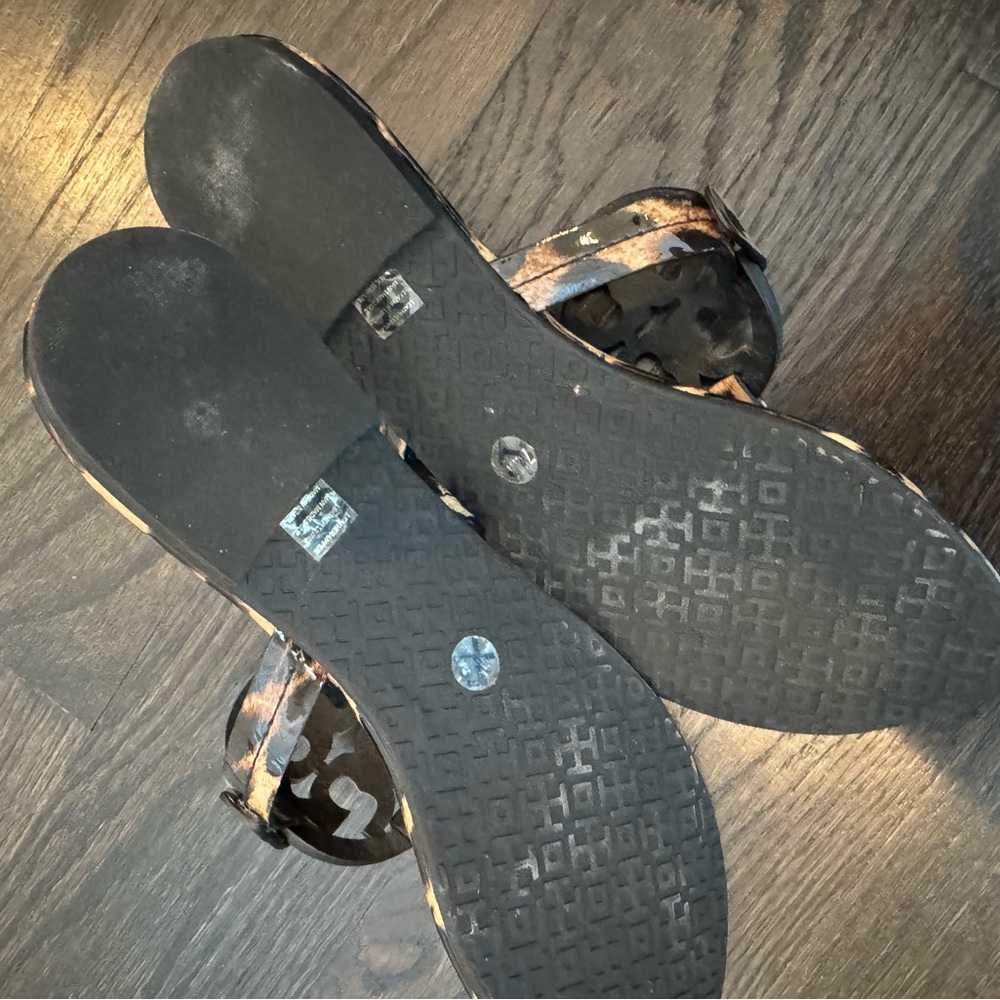 Tory Burch leopard Miller sandals - Picture 5 of 5